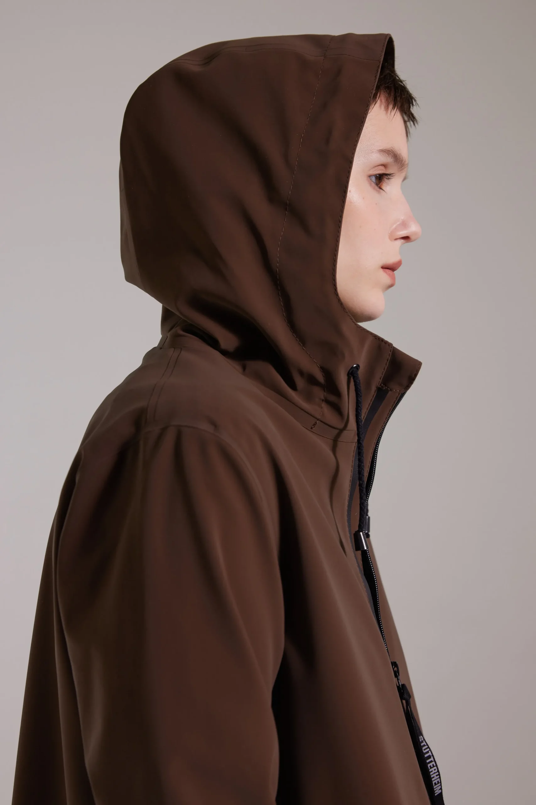 Mosebacke Lightweight Matte Zip Raincoat^STUTTERHEIM Shop