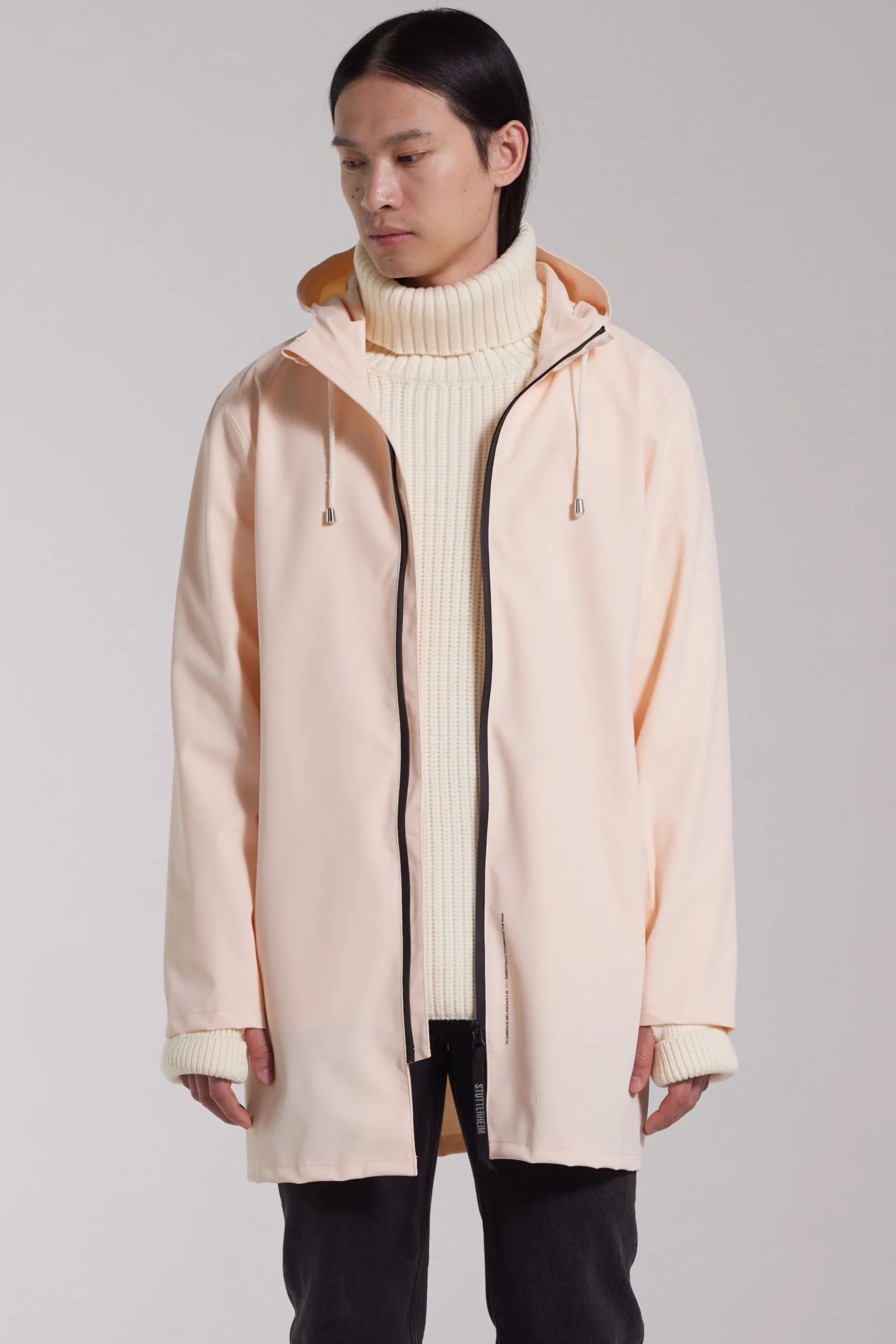 Stockholm Lightweight Zip Matte Raincoat^STUTTERHEIM Fashion