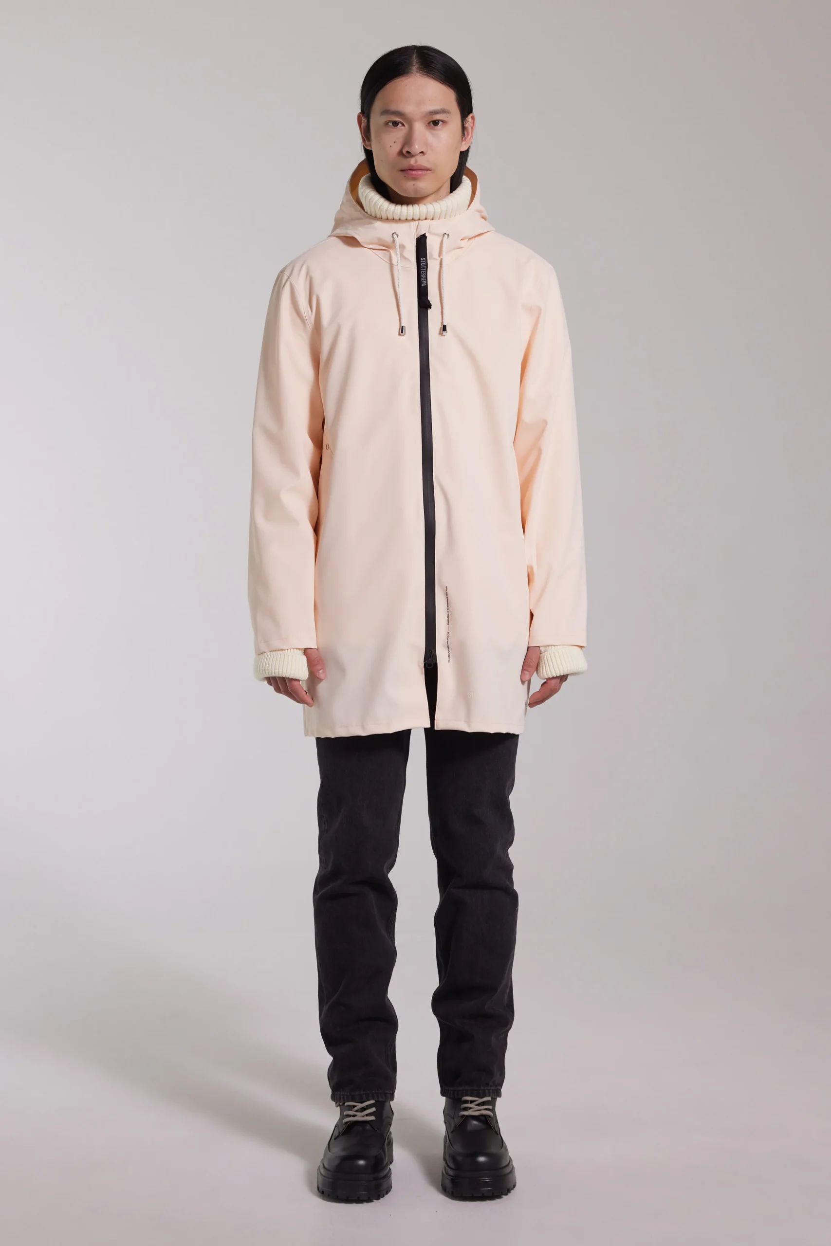 Stockholm Lightweight Zip Matte Raincoat^STUTTERHEIM Fashion