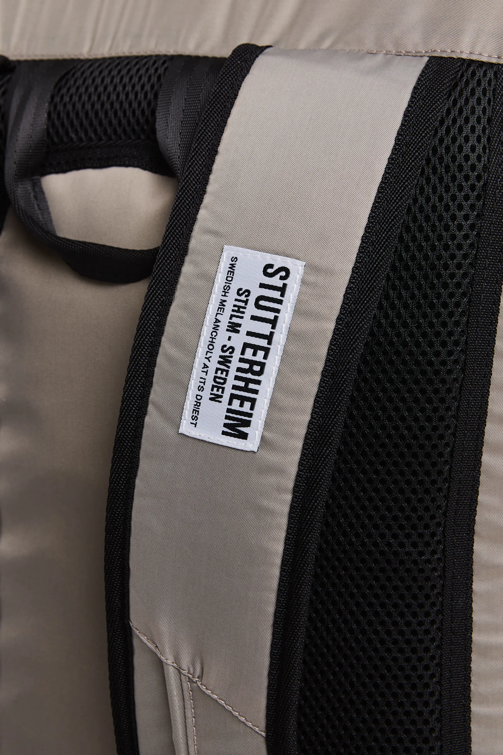 Utility Day 9L Backpack^STUTTERHEIM Online