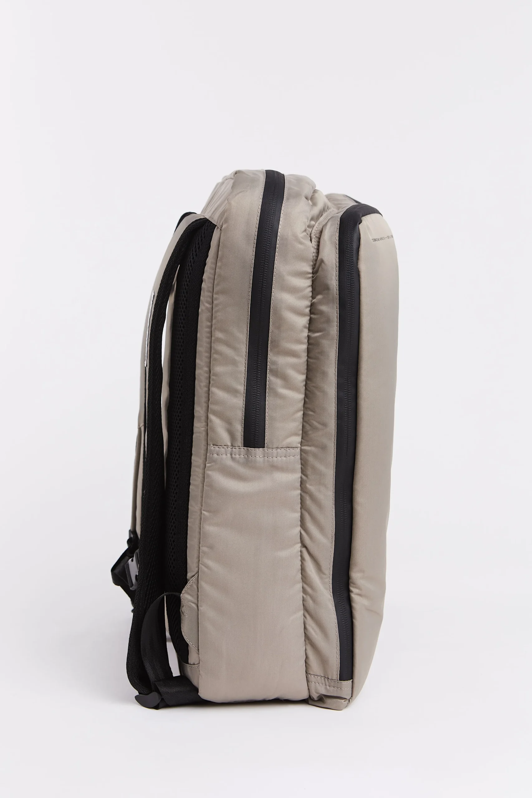 Utility Day 9L Backpack^STUTTERHEIM Online